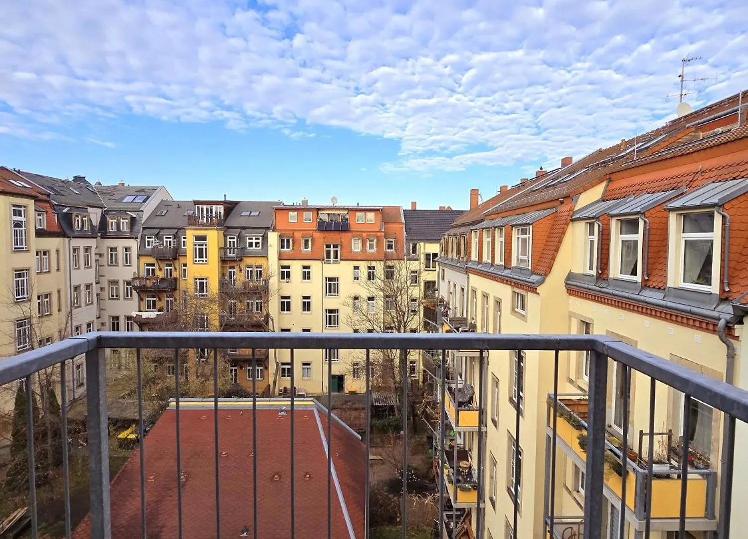 Fifty Shades Of Green P18 Apartment Dresden